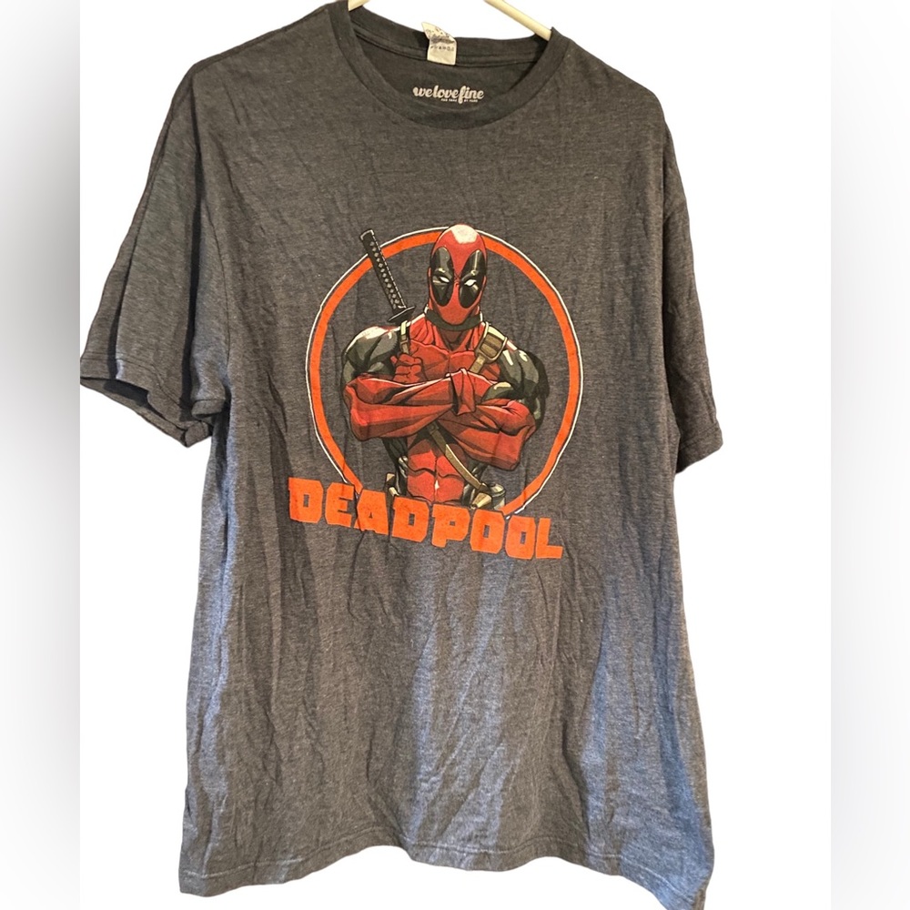 Deadpool T-shirt size xl